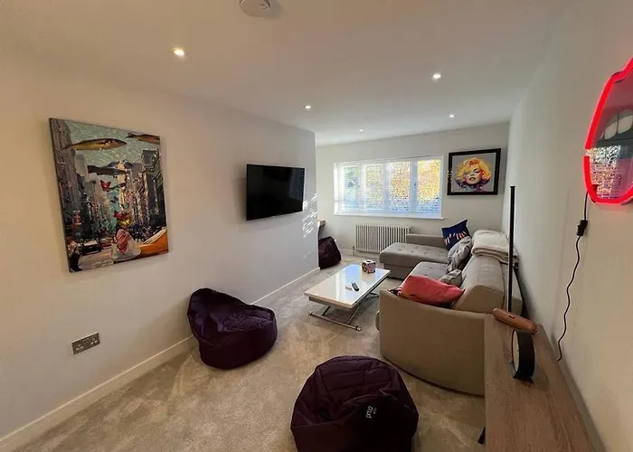 Squirrels Leap - Beautiful One Bed Apartment