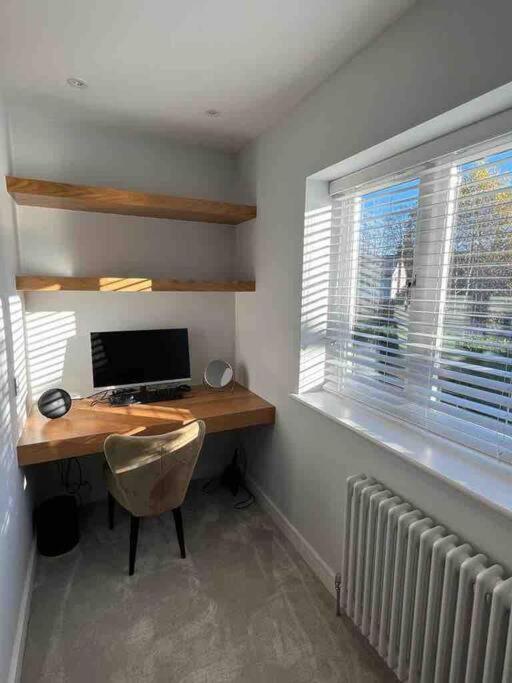 Squirrels Leap - Beautiful One Bed Apartment *